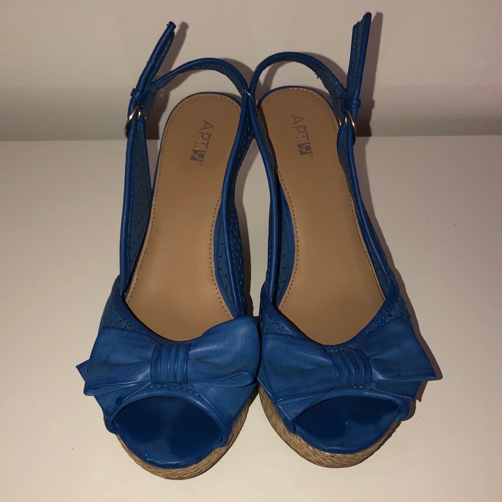 Apt. 9 Slingback Wedge Sandals in Blue {SIZE: 9}